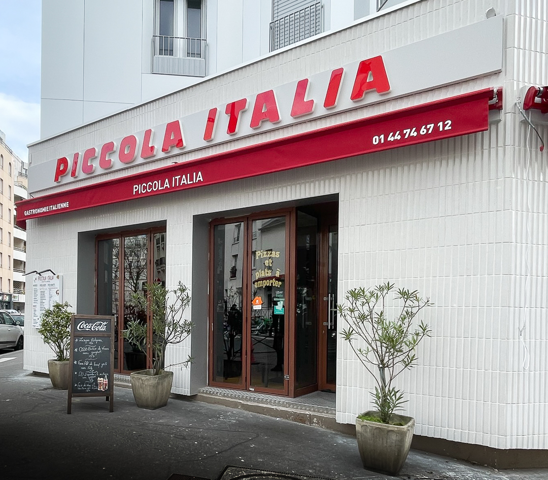 La façade de Piccola Italia rue Claude Decaen